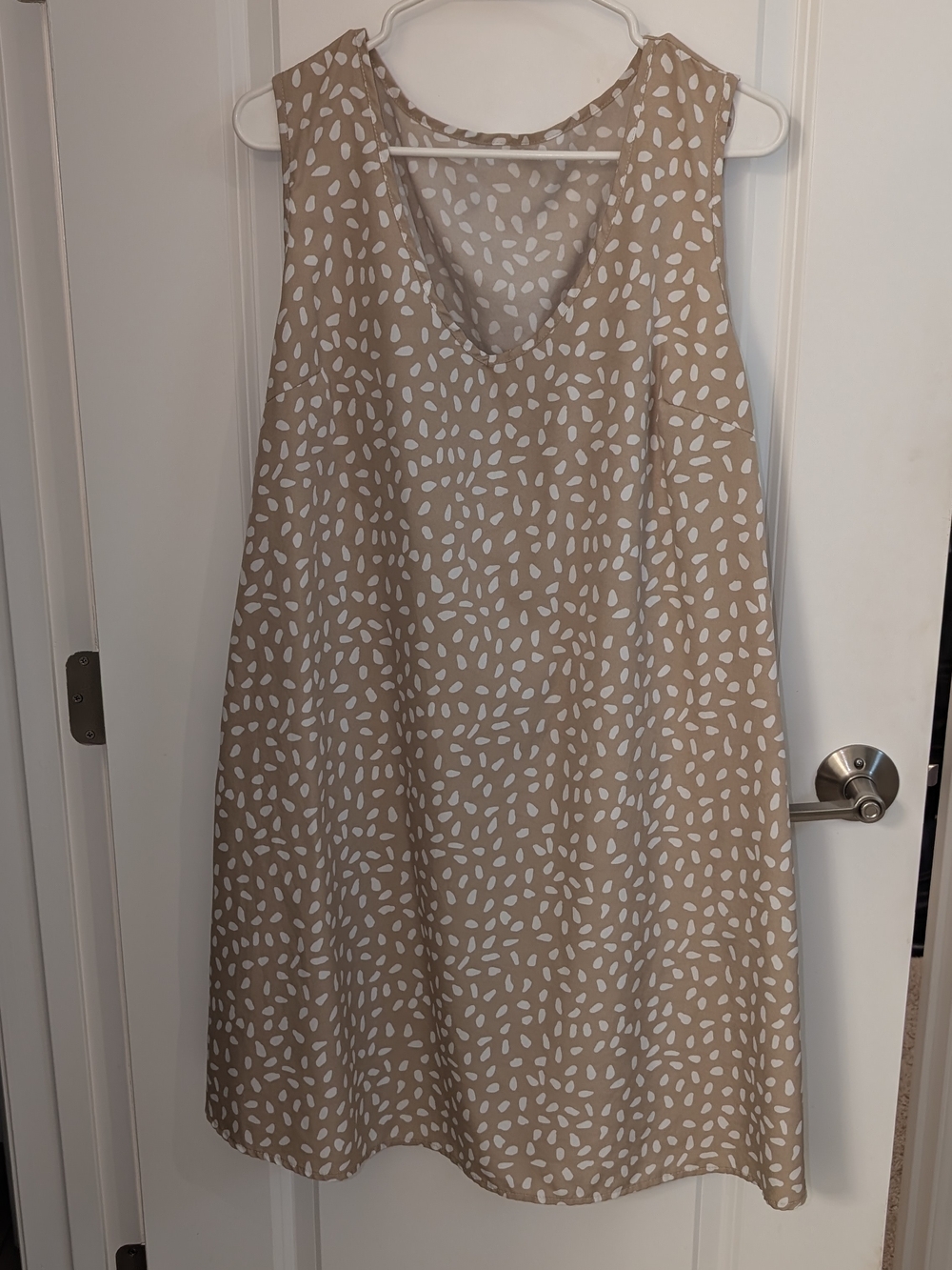SHEIN Beige Sleeveless Dot-Print A-Line Dress